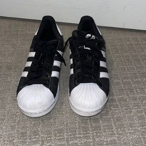 Women’s Adidas Superstar HARDLY WORN